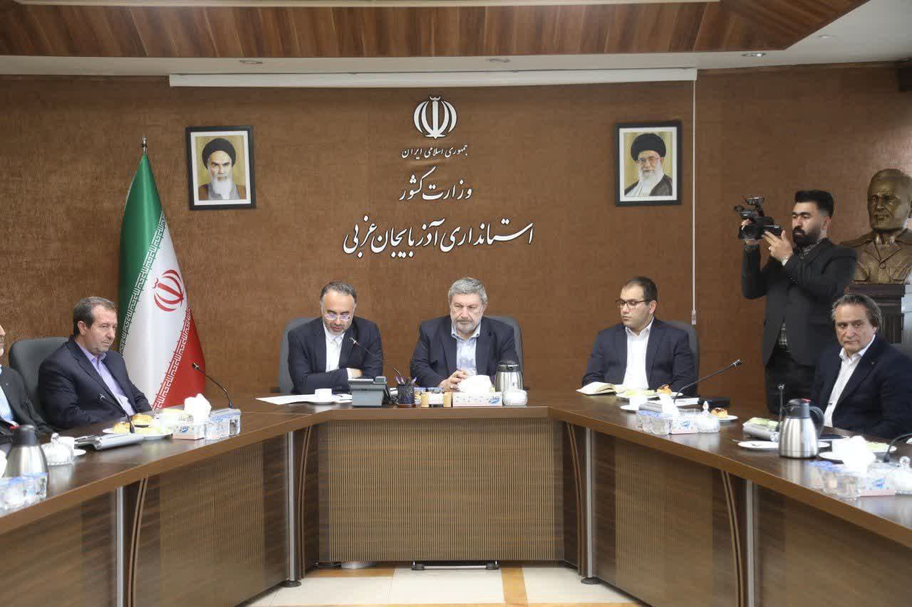 برگزاری نشست رئیس شورای اطلاعرسانی دولت با فرمانداران آذربایجانغربی